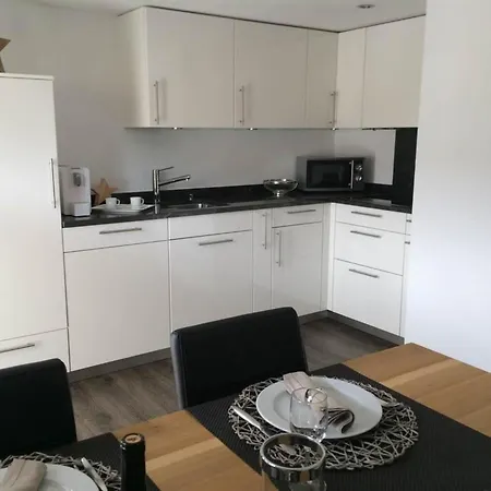 Lejlighed Bergfreude Kuonen By Interhome